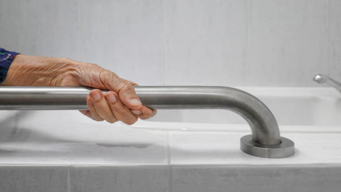 Поручні для ванни для реабілітації