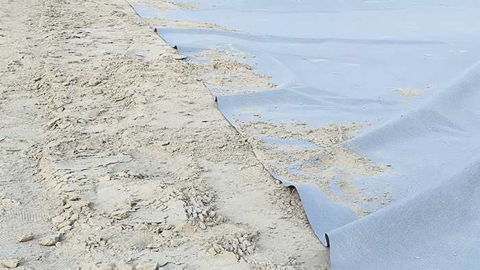 Геотекстиль для садових доріжок