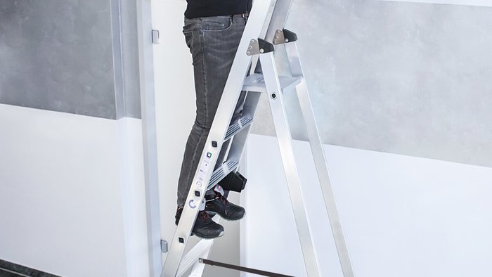 Как выбрать высоту стремянки