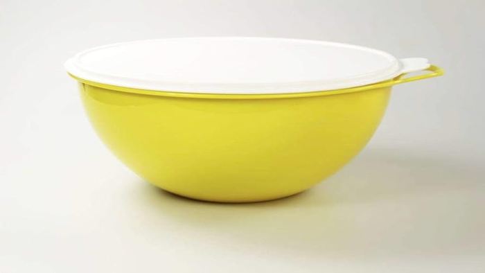 Миска  с крышкой объемом 7,5 литров