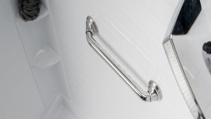 Поручни для ванны