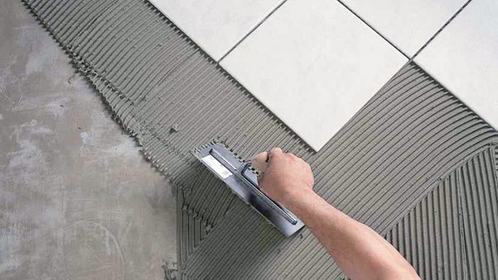 Как правильно приклеить плитку