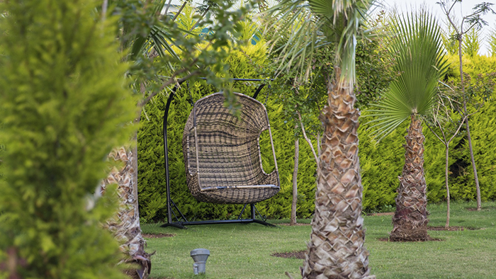 Сколько служит искусственный ротанг