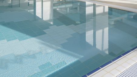 Image 45 Душевый канал в бассейне: как выбрать правильно