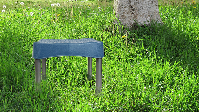 Табурет з металевими ніжками