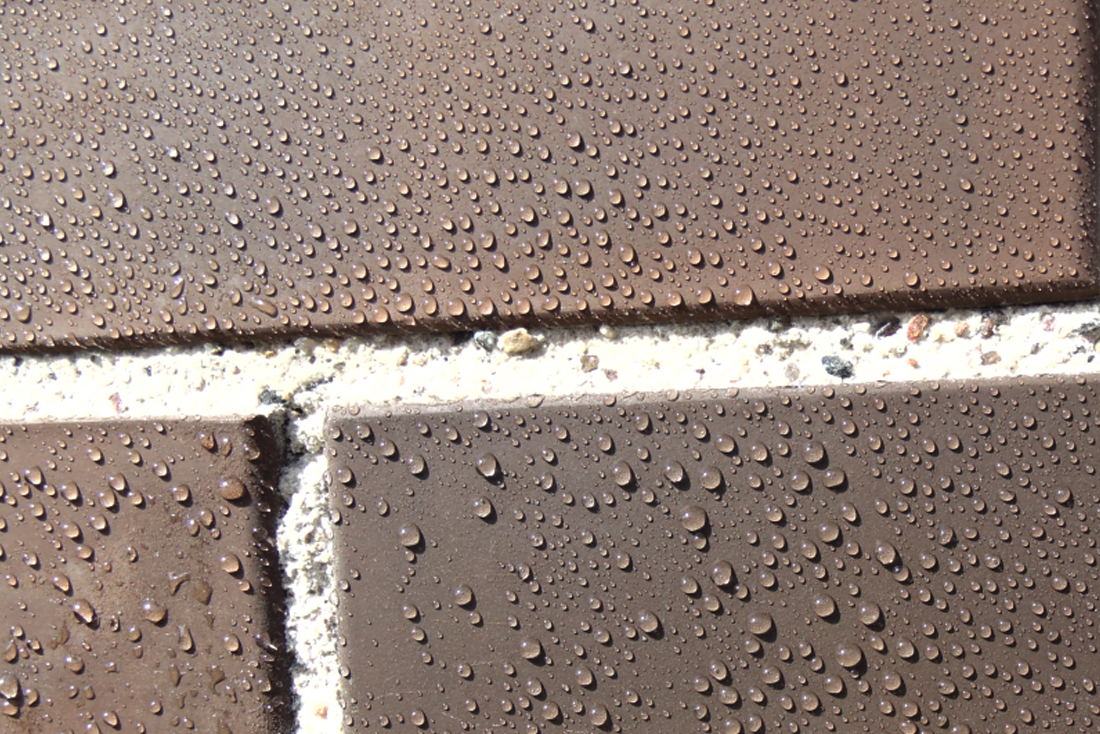 Чем защитить фасад