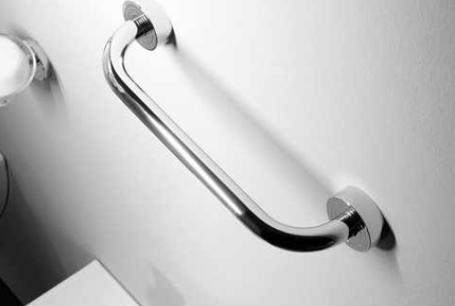 Які поручні підходять для ванни